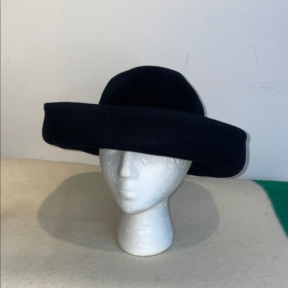 Eric Javits Accessories - Eric Javits velvet packable hat